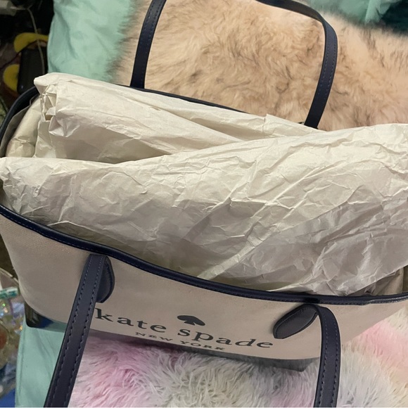 Brand new - Picture 2 of 4